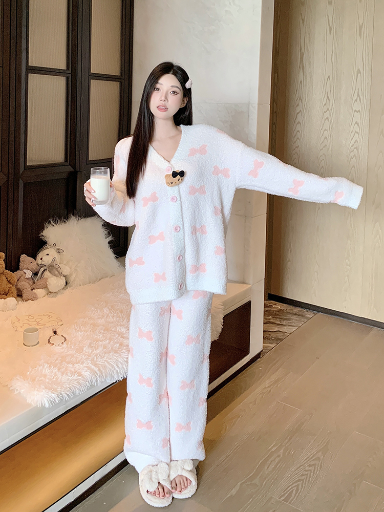 Cozy Women's Half-Fleece Pajamas Set with Cute Kitty Design - Soft Thickened Warm Winter Homewear for Comfort and Style Cozy Women's Half-Fleece Pajamas Set with Cute Kitty Design - Soft Thickened Warm Winter Homewear for Comfort and Style