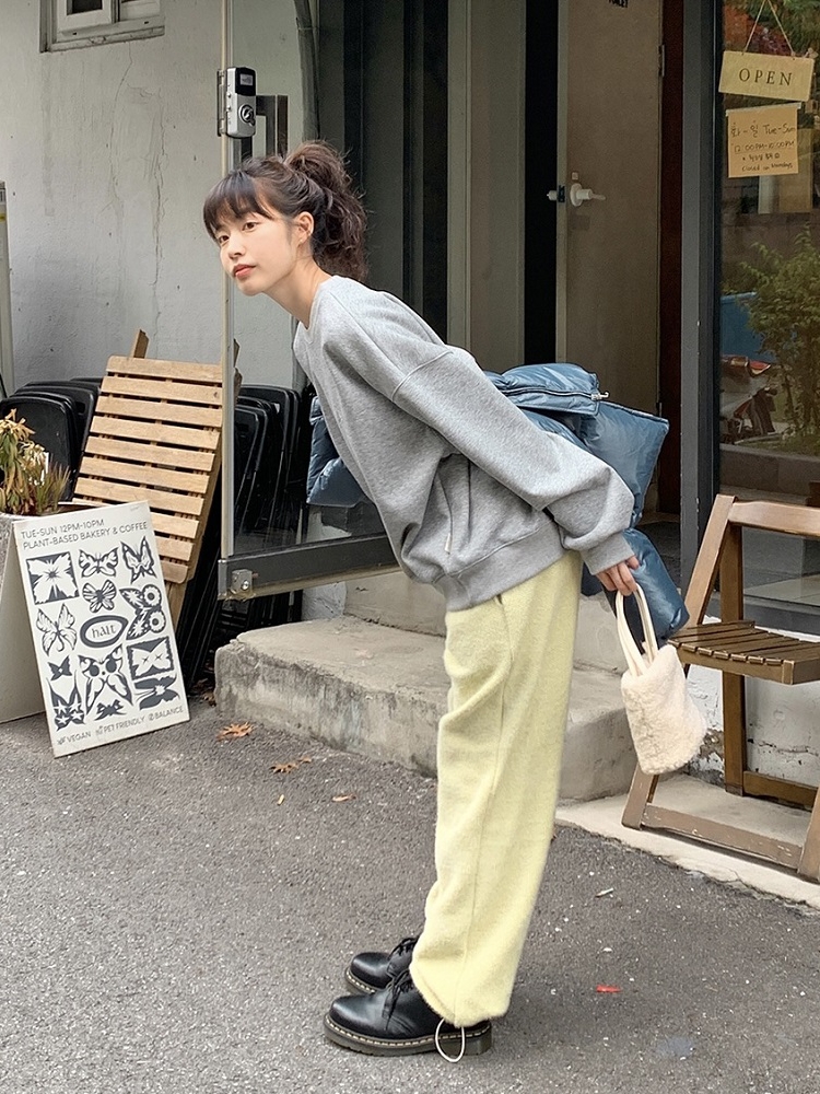 Cream Double-Sided Knitted Joggers - Cookie Fluffy Pants in Korean Style for Ultimate Comfort Cream Double-Sided Knitted Joggers - Cookie Fluffy Pants in Korean Style for Ultimate Comfort