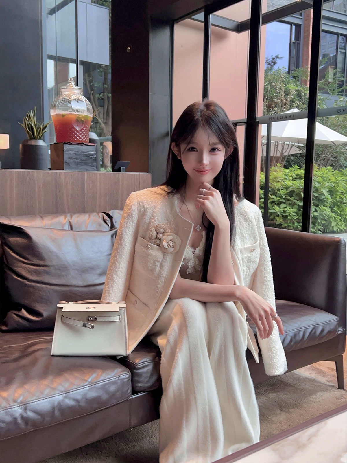 Cream White Faux Mink Velvet Wide-Leg Pants for Women - High Waist Straight Loose Casual Trousers for Spring Fashion Cream White Faux Mink Velvet Wide-Leg Pants for Women - High Waist Straight Loose Casual Trousers for Spring Fashion