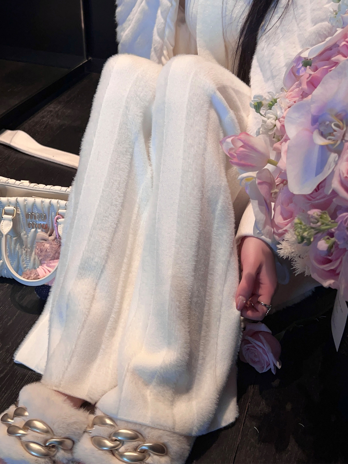 Cream White Faux Mink Velvet Wide-Leg Pants for Women - High Waist Straight Loose Casual Trousers for Spring Fashion Cream White Faux Mink Velvet Wide-Leg Pants for Women - High Waist Straight Loose Casual Trousers for Spring Fashion