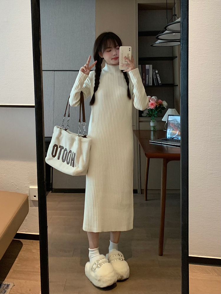 Cream White Loose Waist-Defining Knitted Long Inner Dress - Spring Style, Thick Fabric for a Flattering Silhouette Cream White Loose Waist-Defining Knitted Long Inner Dress - Spring Style, Thick Fabric for a Flattering Silhouette