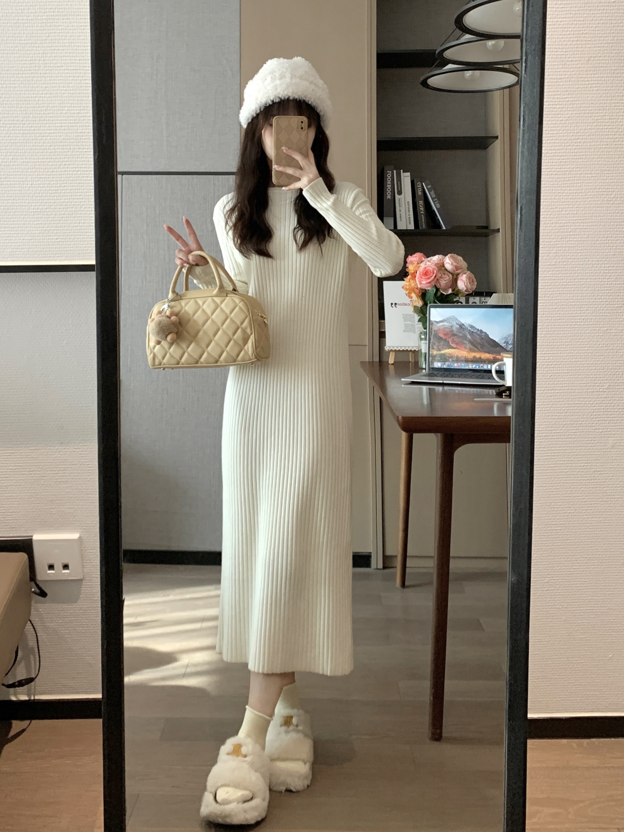 Cream White Loose Waist-Defining Knitted Long Inner Dress - Spring Style, Thick Fabric for a Flattering Silhouette Cream White Loose Waist-Defining Knitted Long Inner Dress - Spring Style, Thick Fabric for a Flattering Silhouette