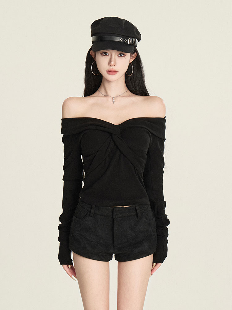 Cross-Twist Halter Top for Women - Korean Style Fashion - Trendy and Chic Design for a Stylish Look Cross-Twist Halter Top for Women - Korean Style Fashion - Trendy and Chic Design for a Stylish Look