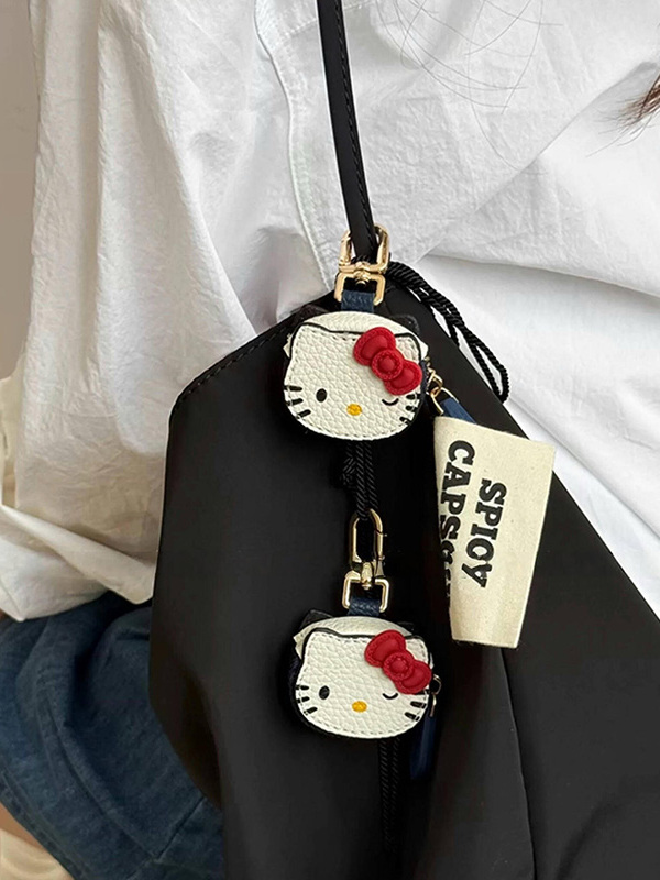 Cute Cartoon KT Cat Pendant Long Necklace for Sweet Girls - Versatile Neck Bag and Keychain Decoration Accessory Cute Cartoon KT Cat Pendant Long Necklace for Sweet Girls - Versatile Neck Bag and Keychain Decoration Accessory