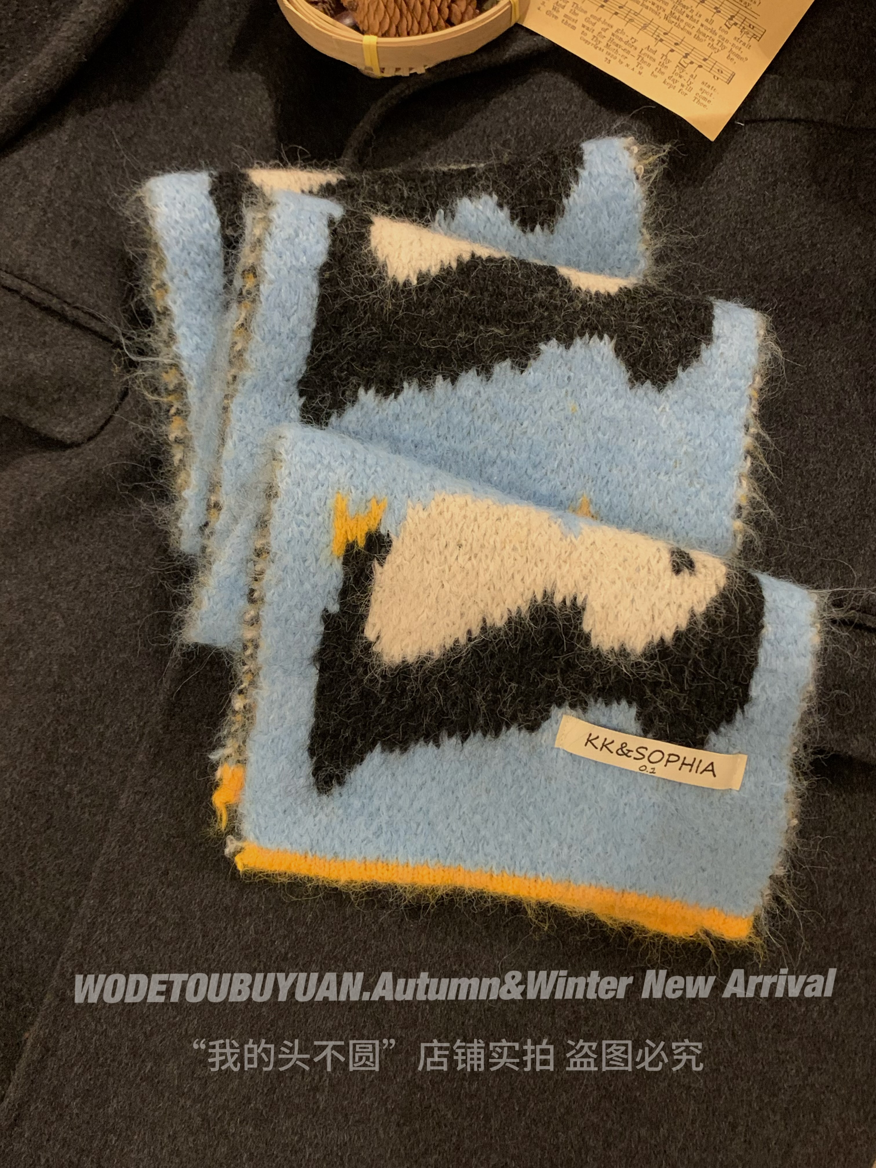 Cute Knitted Penguin Scarf for Women - Versatile Warm Wool Neck Warmer for Winter 2025, Cozy Fashion Accessory