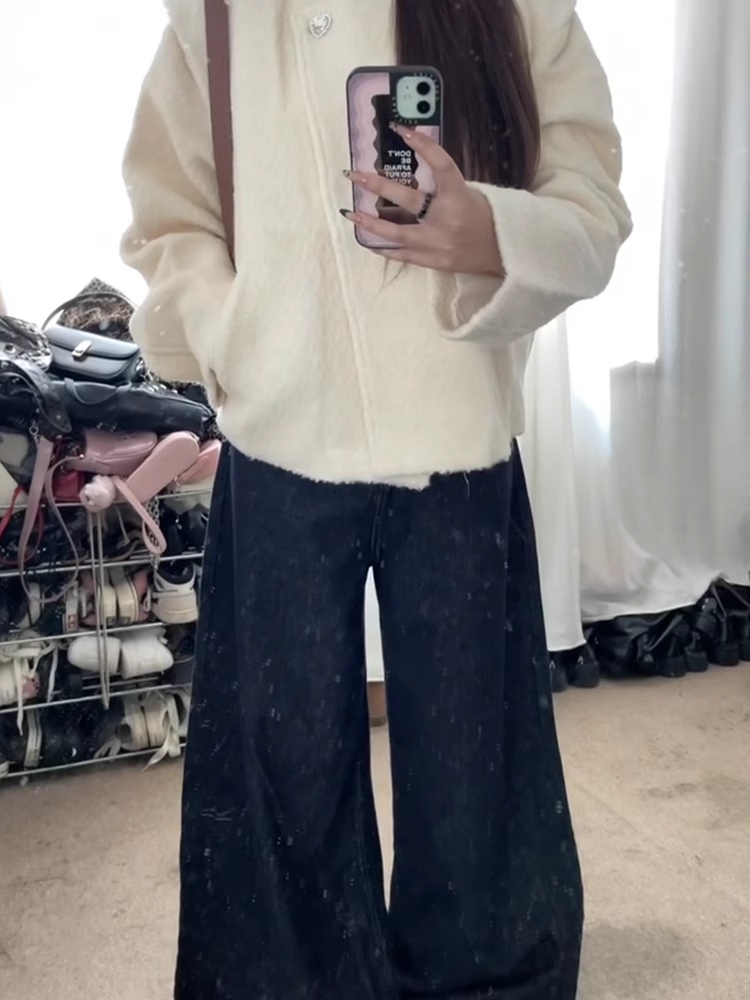 Dark Blue Wide-Leg Jeans for Women - Summer Loose Fit, Lazy Fashion, Slimming Drape, Straight Cut, Trendy Casual Style Dark Blue Wide-Leg Jeans for Women - Summer Loose Fit, Lazy Fashion, Slimming Drape, Straight Cut, Trendy Casual Style