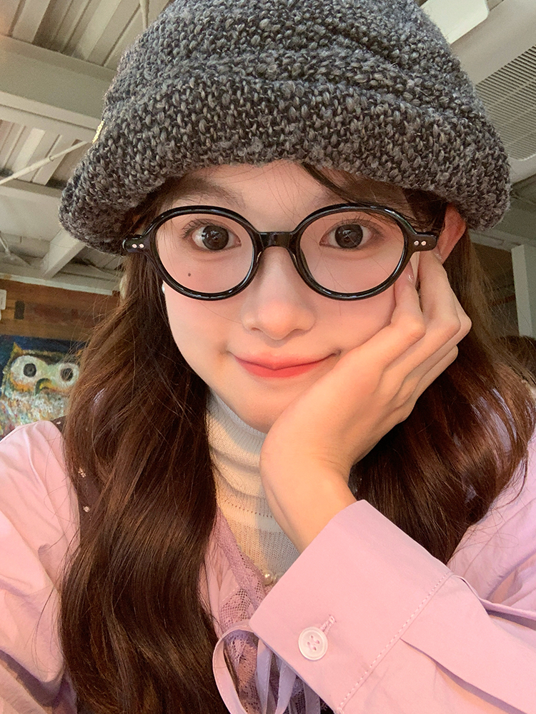 Dark Green Anti-Blue Light Glasses Frame for Women with Leopard Print Temples - Makeup-Free Essential for a Slimmer Face Look Dark Green Anti-Blue Light Glasses Frame for Women with Leopard Print Temples - Makeup-Free Essential for a Slimmer Face Look