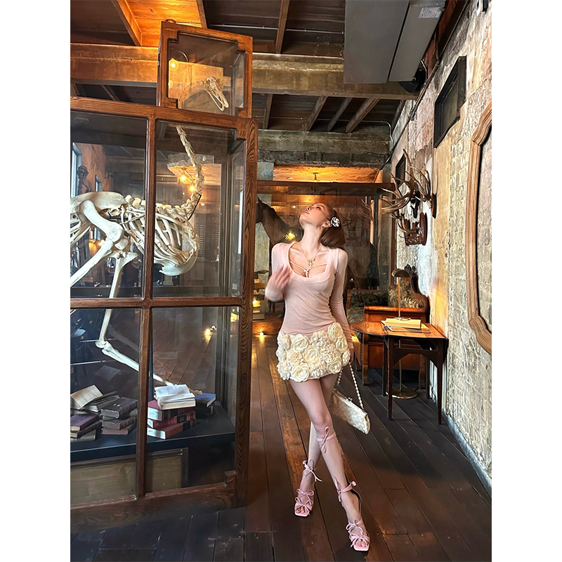 Delicate Rose Vintage Three-Dimensional Floral High-Waisted Slim Fit Bodycon Mini Skirt for Women - Summer Fashion Essential Delicate Rose Vintage Three-Dimensional Floral High-Waisted Slim Fit Bodycon Mini Skirt for Women - Summer Fashion Essential