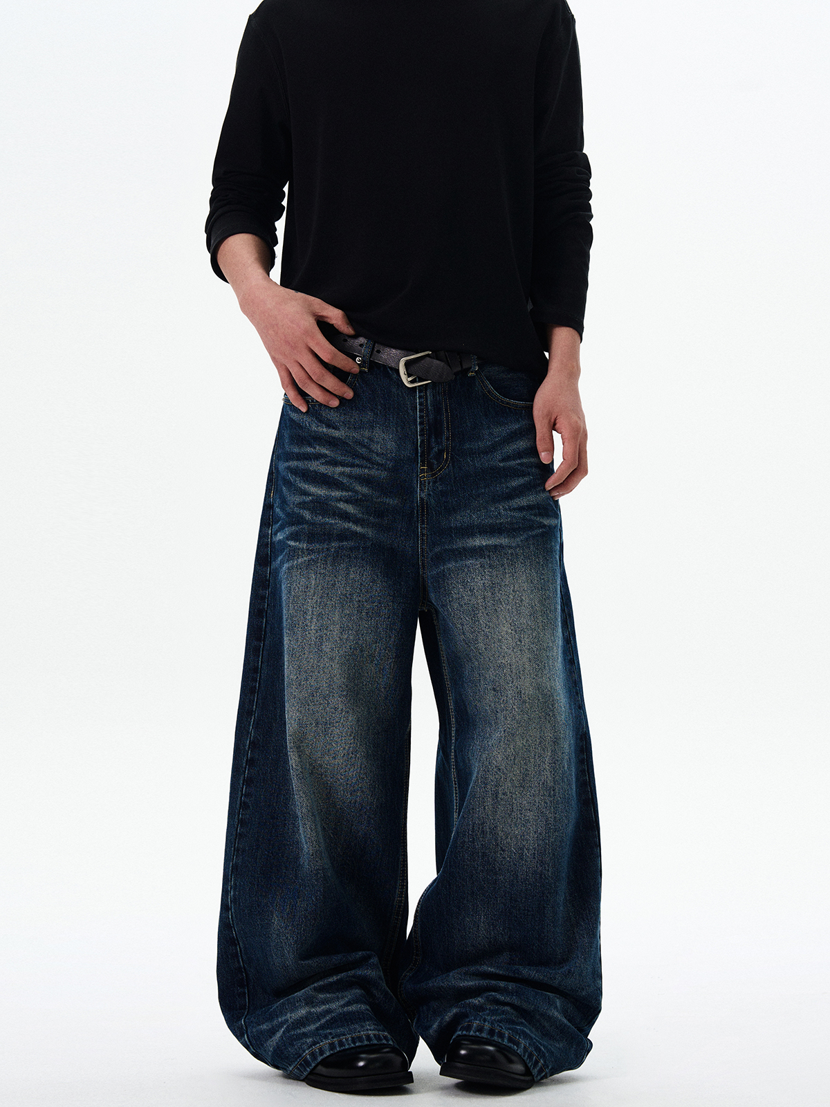 Distressed Deep Blue Straight Leg Flared Jeans for Men - Vintage Cat Whiskers Design, Trendy American Style Trousers Distressed Deep Blue Straight Leg Flared Jeans for Men - Vintage Cat Whiskers Design, Trendy American Style Trousers