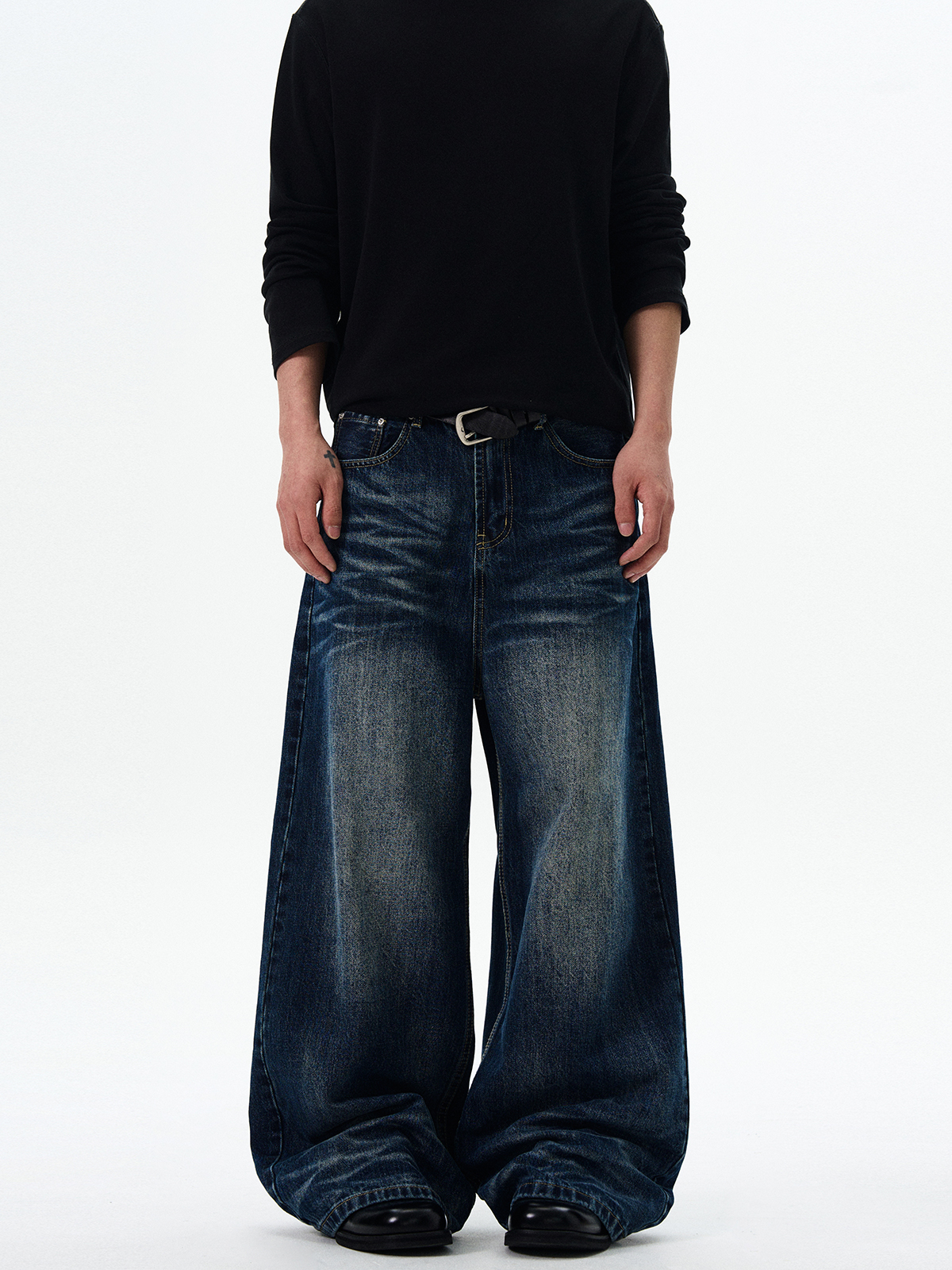 Distressed Deep Blue Straight Leg Flared Jeans for Men - Vintage Cat Whiskers Design, Trendy American Style Trousers Distressed Deep Blue Straight Leg Flared Jeans for Men - Vintage Cat Whiskers Design, Trendy American Style Trousers