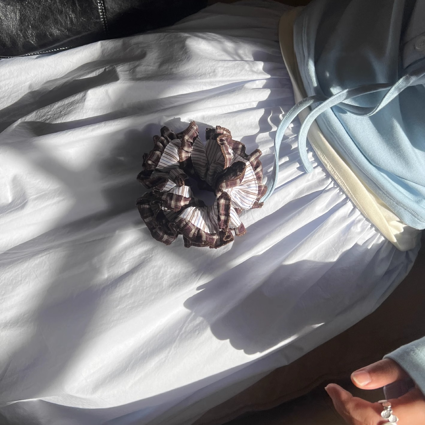 Double-Layer Lace Floral Hair Tie - Elegant Fresh Literary Hair Accessory for Stylish Updos and Ponytails Double-Layer Lace Floral Hair Tie - Elegant Fresh Literary Hair Accessory for Stylish Updos and Ponytails