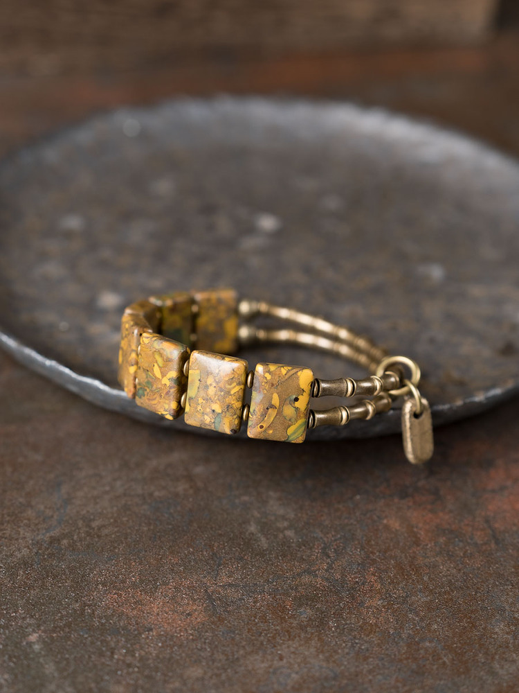 Double-Layer Retro Agate Candy Stone Bracelet for Women and Men - Trendy Versatile Design for Unique Style Double-Layer Retro Agate Candy Stone Bracelet for Women and Men - Trendy Versatile Design for Unique Style