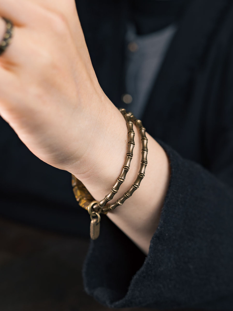 Double-Layer Retro Agate Candy Stone Bracelet for Women and Men - Trendy Versatile Design for Unique Style Double-Layer Retro Agate Candy Stone Bracelet for Women and Men - Trendy Versatile Design for Unique Style