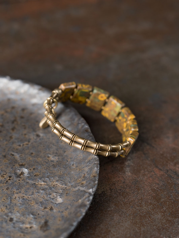 Double-Layer Retro Agate Candy Stone Bracelet for Women and Men - Trendy Versatile Design for Unique Style Double-Layer Retro Agate Candy Stone Bracelet for Women and Men - Trendy Versatile Design for Unique Style