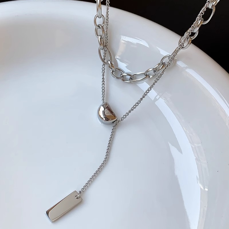 Double-Layer Stacked Necklace - Minimalist Choker in Exaggerated Trendy Style for Chic Fashion Lovers Double-Layer Stacked Necklace - Minimalist Choker in Exaggerated Trendy Style for Chic Fashion Lovers