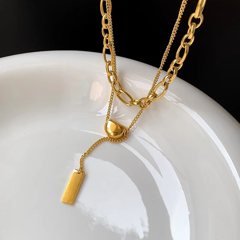 Double-Layer Stacked Necklace - Minimalist Choker in Exaggerated Trendy Style for Chic Fashion Lovers Double-Layer Stacked Necklace - Minimalist Choker in Exaggerated Trendy Style for Chic Fashion Lovers