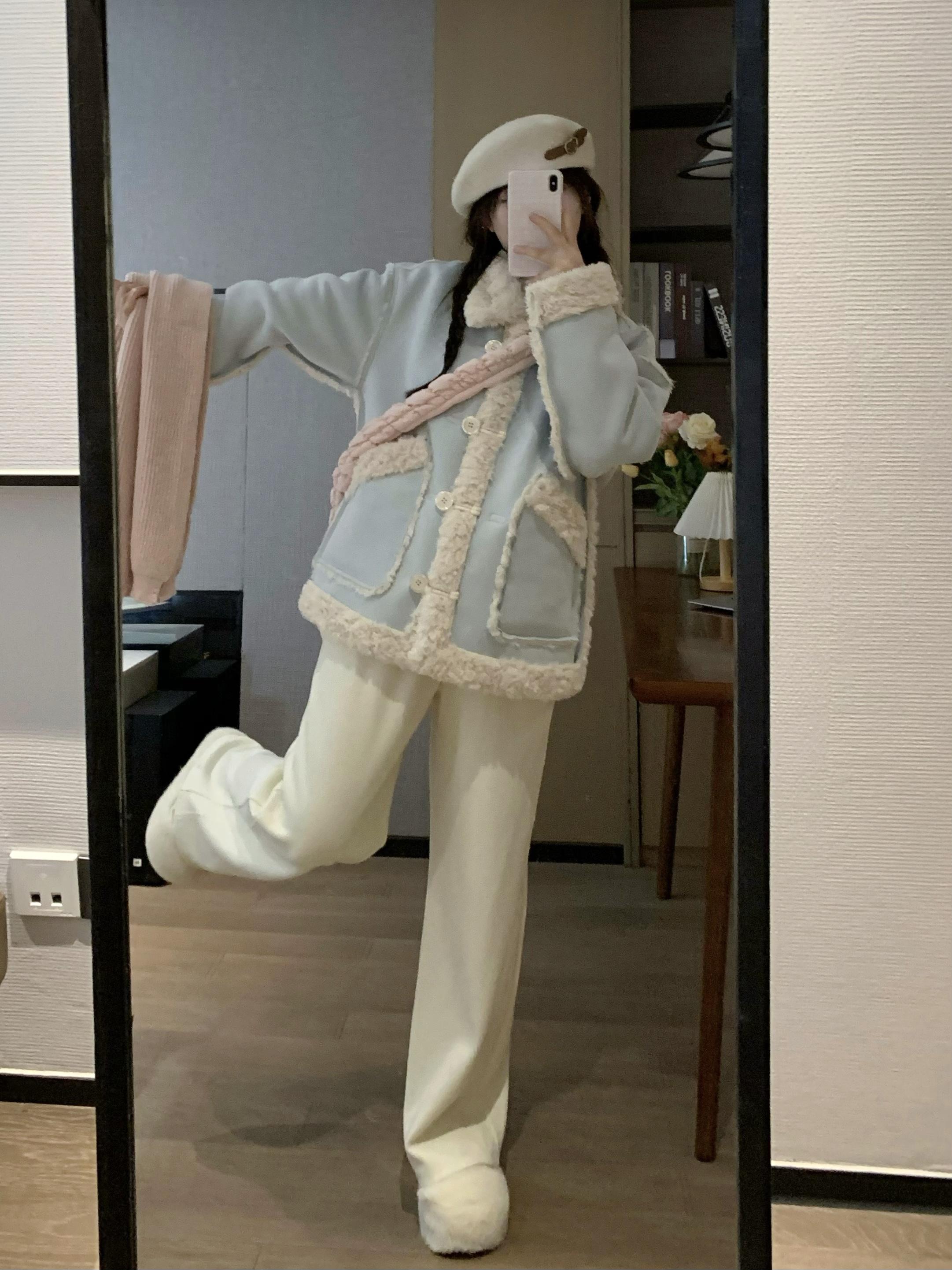 Double-Sided Suede Blue Shearling Warm Fur Coat for Women - Early Spring Fashion, Thick Layered Design, Cozy Outerwear Double-Sided Suede Blue Shearling Warm Fur Coat for Women - Early Spring Fashion, Thick Layered Design, Cozy Outerwear