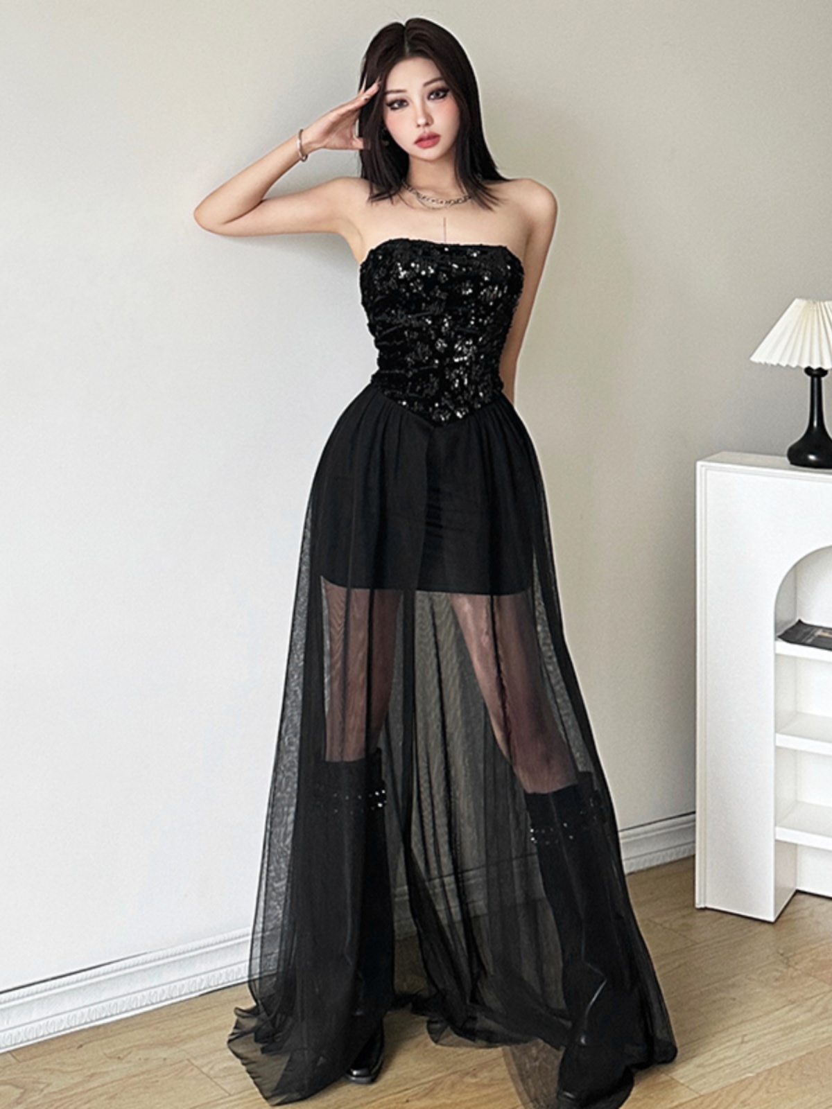 Eccentric Girl Hepburn Style Strapless Long Dress with Mesh Splicing, Slimming Little Black Dress, Chic 90s Fashion