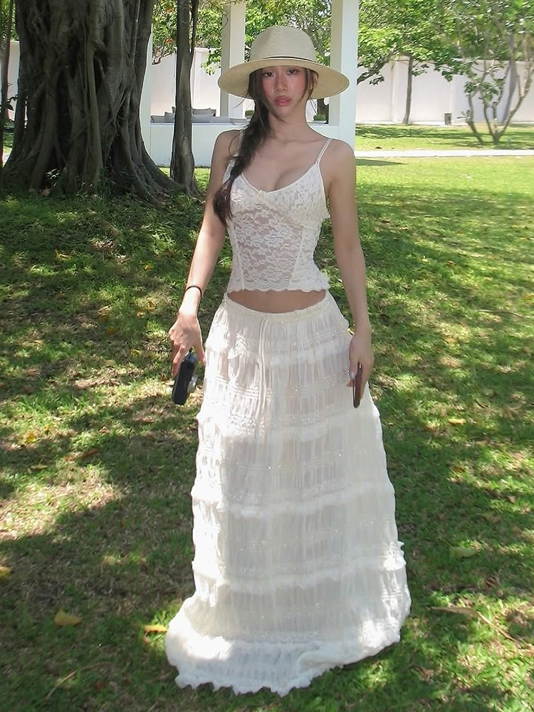 Eccentric Girl Lace Camisole and Low-Waist Skirt Two-Piece Set for South France Holiday, Vacation Style, Boho Chic Fashion Eccentric Girl Lace Camisole and Low-Waist Skirt Two-Piece Set for South France Holiday, Vacation Style, Boho Chic Fashion