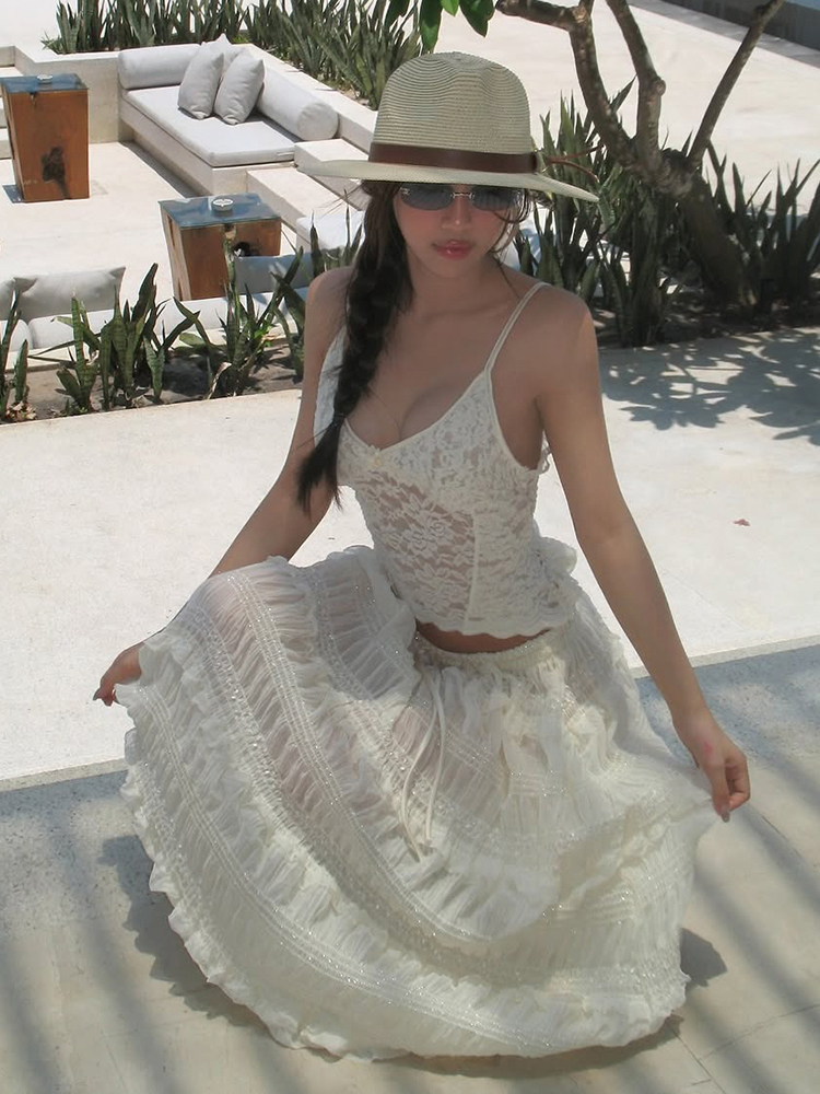 Eccentric Girl Lace Camisole and Low-Waist Skirt Two-Piece Set for South France Holiday, Vacation Style, Boho Chic Fashion Eccentric Girl Lace Camisole and Low-Waist Skirt Two-Piece Set for South France Holiday, Vacation Style, Boho Chic Fashion