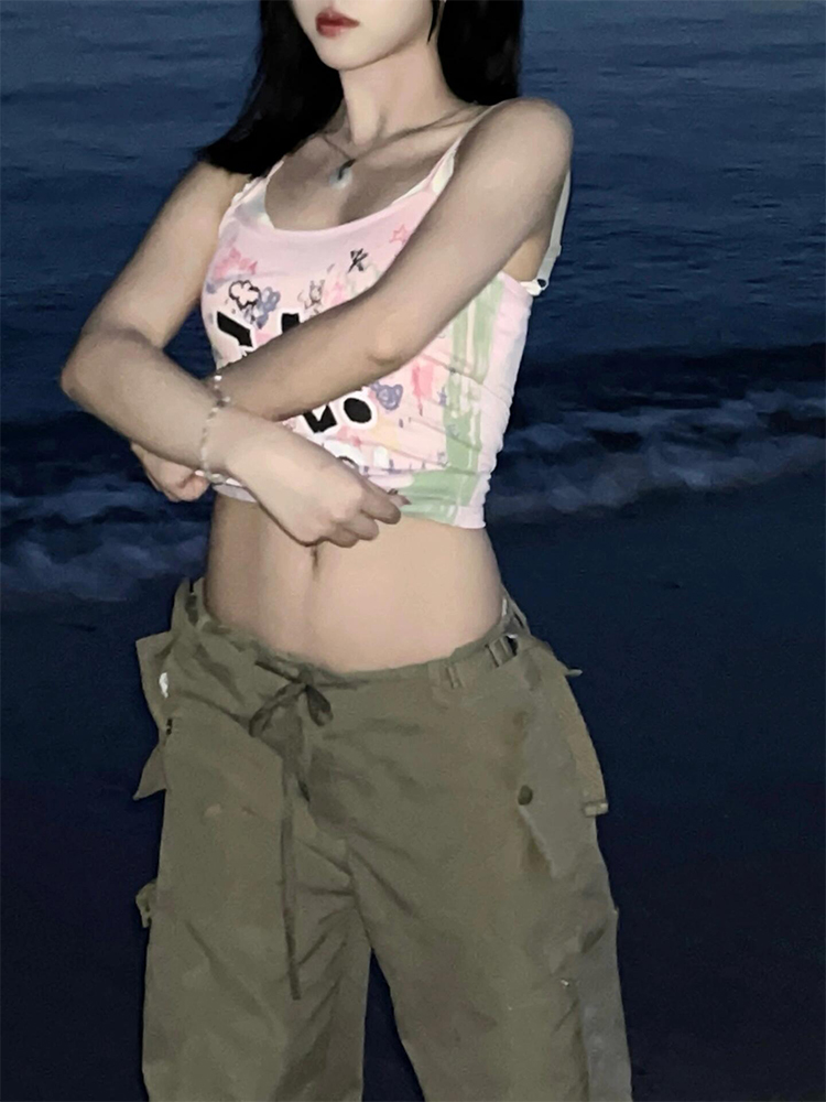 Eccentric Retro Graffiti Print Slim Fit Sleeveless Camisole Tank Top - Y2K Street Style Fashion Eccentric Retro Graffiti Print Slim Fit Sleeveless Camisole Tank Top - Y2K Street Style Fashion