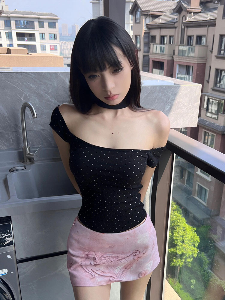 Eccentric Retro Rhinestone One-Shoulder Short Sleeve Slim-Fit T-Shirt for Summer Fashion - Sexy American Style