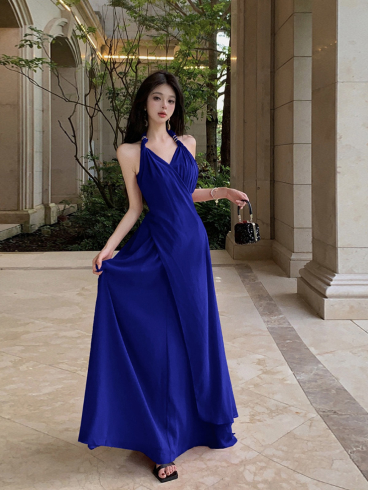 Elegant Blue Halter Chiffon Long Dress with Draped Effect - Floor-Length Vacation Style Gown for Women Elegant Blue Halter Chiffon Long Dress with Draped Effect - Floor-Length Vacation Style Gown for Women
