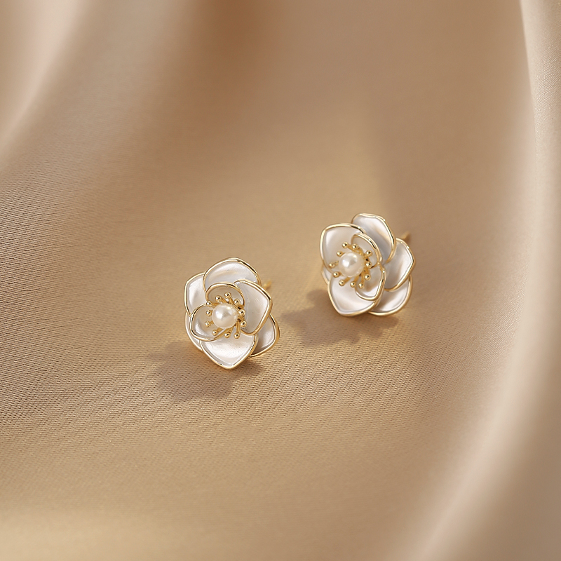Elegant Camellia Pearl Stud Earrings for Women - Unique Floral Design, Sophisticated Style for 2025 Fashion Trends Elegant Camellia Pearl Stud Earrings for Women - Unique Floral Design, Sophisticated Style for 2025 Fashion Trends