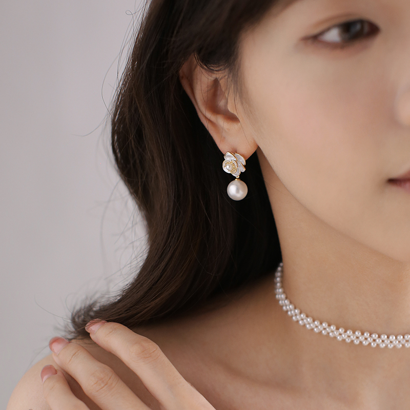 Elegant Camellia Pearl Stud Earrings for Women - Unique Floral Design, Sophisticated Style for 2025 Fashion Trends Elegant Camellia Pearl Stud Earrings for Women - Unique Floral Design, Sophisticated Style for 2025 Fashion Trends