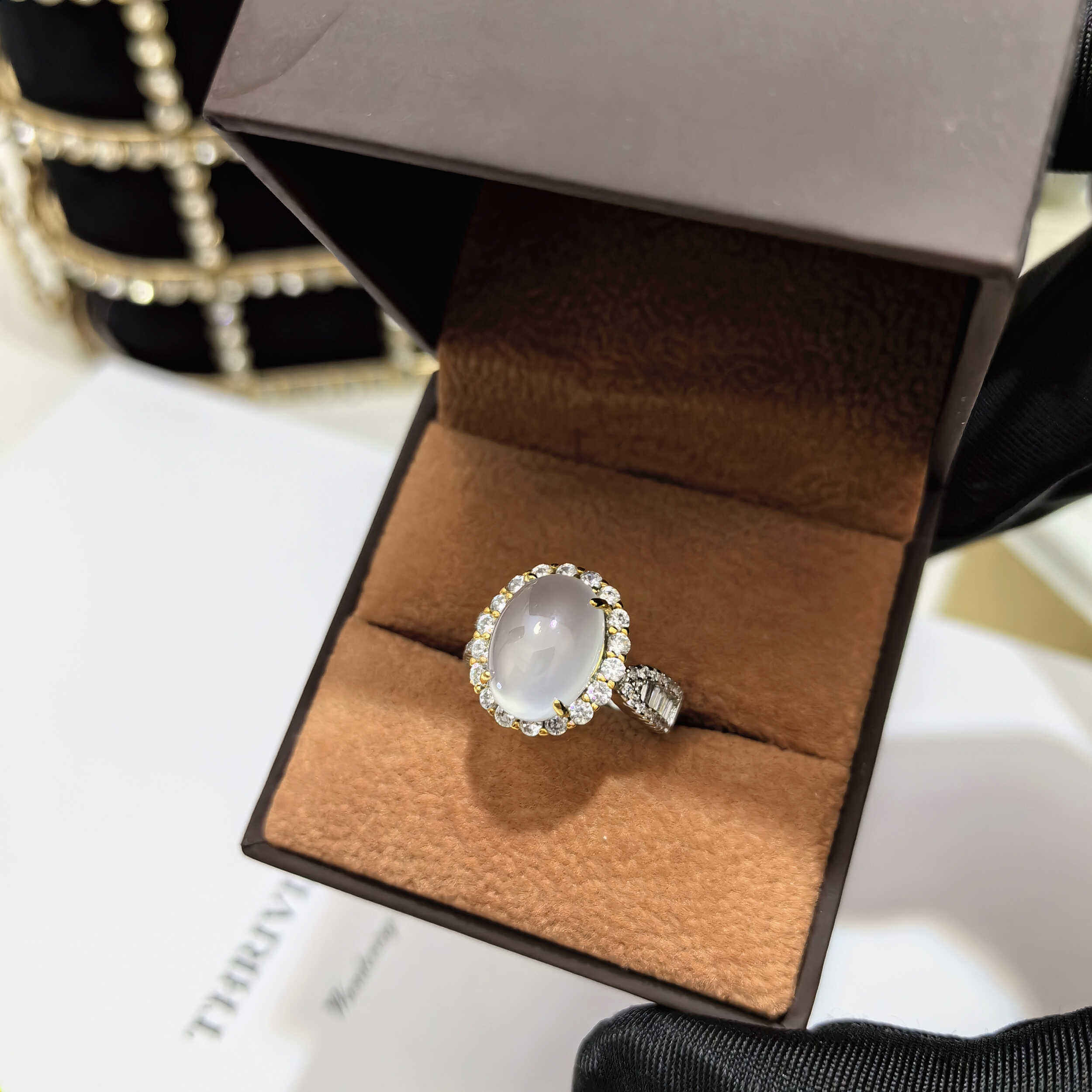 Elegant Chinese-Style Natural Ice Imitation White Jade Open Finger Ring for Women - Unique High-End Light Luxury Fashion Accessory Elegant Chinese-Style Natural Ice Imitation White Jade Open Finger Ring for Women - Unique High-End Light Luxury Fashion Accessory