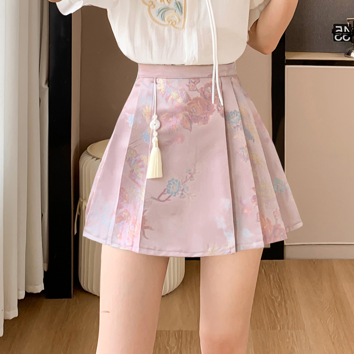 Elegant Chinese-Style Two-Piece Dress Set, Mature Design, High-End Fashion, 2025 Collection, Sophisticated Look Elegant Chinese-Style Two-Piece Dress Set, Mature Design, High-End Fashion, 2025 Collection, Sophisticated Look