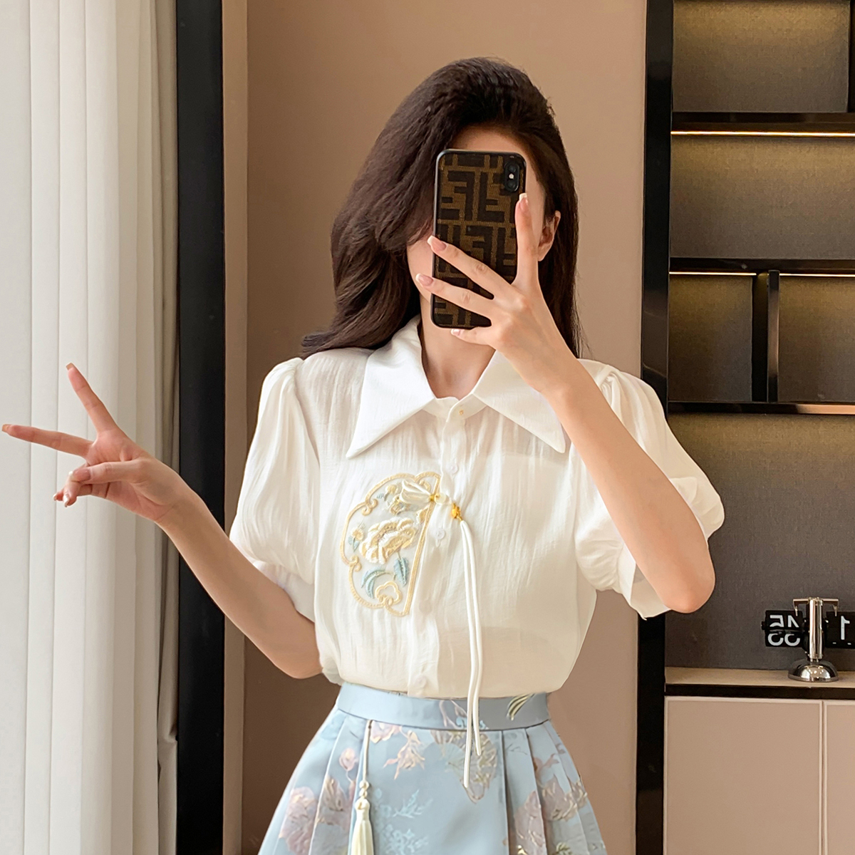 Elegant Chinese-Style Two-Piece Dress Set, Mature Design, High-End Fashion, 2025 Collection, Sophisticated Look Elegant Chinese-Style Two-Piece Dress Set, Mature Design, High-End Fashion, 2025 Collection, Sophisticated Look