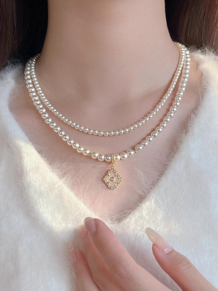 Elegant Double-Layer Pearl and Mother-of-Pearl Necklace - Light Luxury High-End Neck Chain for Classy Occasions Elegant Double-Layer Pearl and Mother-of-Pearl Necklace - Light Luxury High-End Neck Chain for Classy Occasions