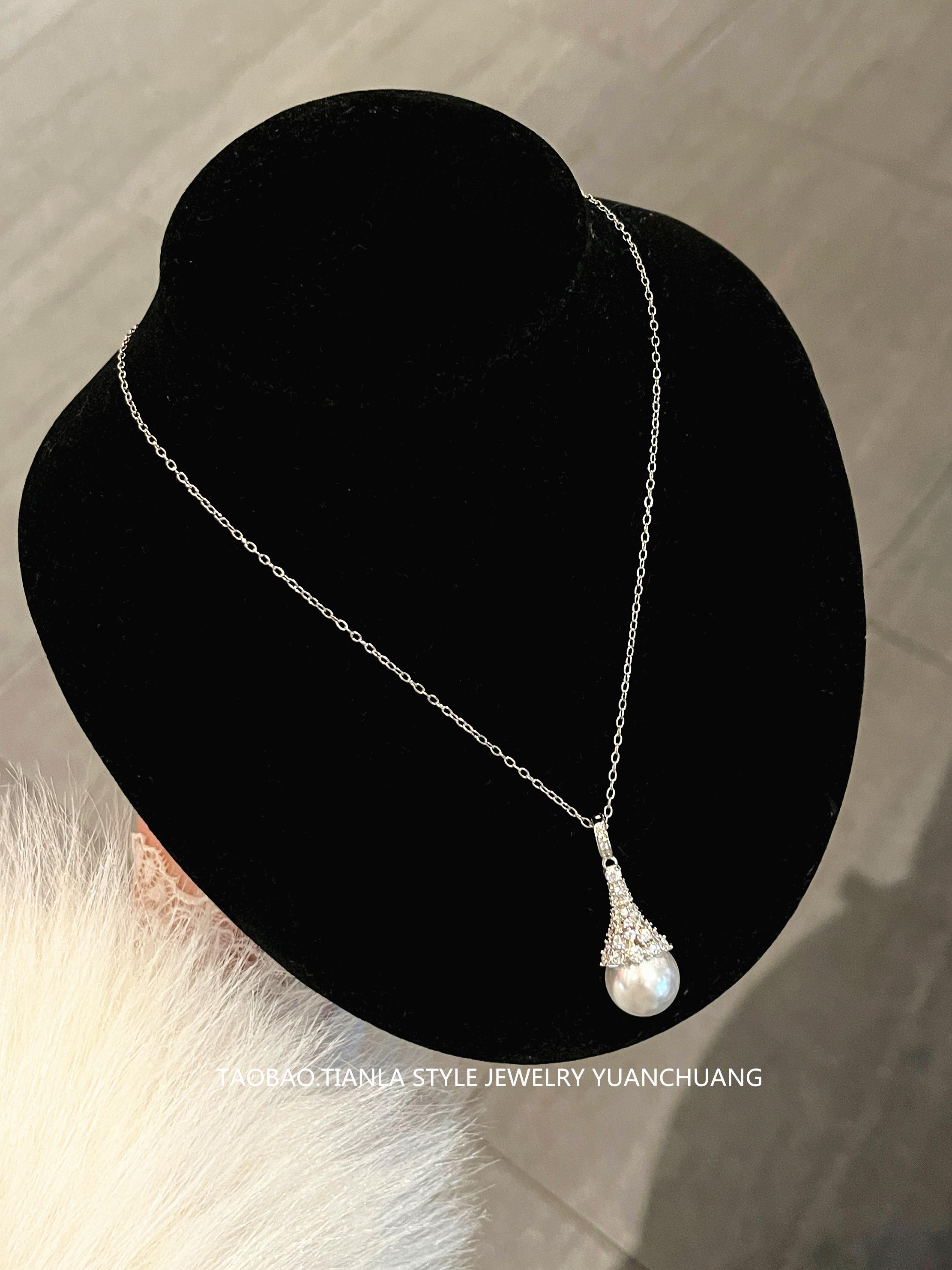 Elegant Flashing Diamond Snow Tower Pearl Necklace for Women, Pure Silver Collarbone Chain, Light Luxury, Exquisite Design Elegant Flashing Diamond Snow Tower Pearl Necklace for Women, Pure Silver Collarbone Chain, Light Luxury, Exquisite Design