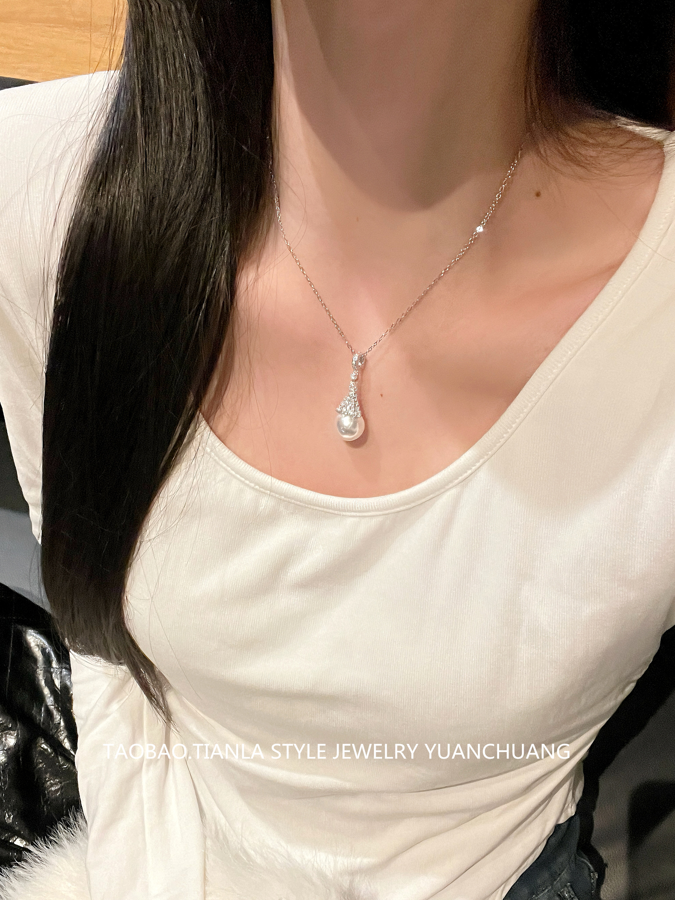 Elegant Flashing Diamond Snow Tower Pearl Necklace for Women, Pure Silver Collarbone Chain, Light Luxury, Exquisite Design Elegant Flashing Diamond Snow Tower Pearl Necklace for Women, Pure Silver Collarbone Chain, Light Luxury, Exquisite Design