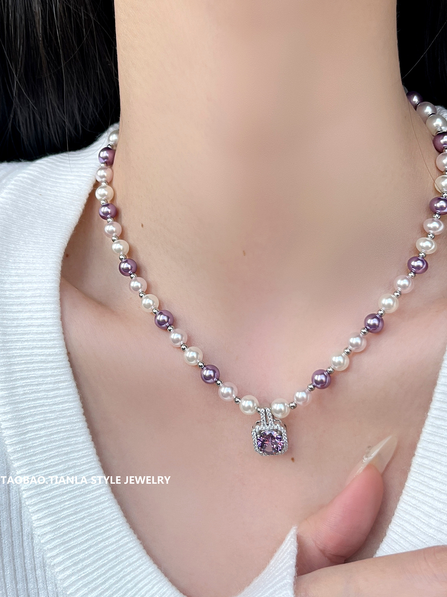 Elegant French Purple Square Sugar Pearl Necklace - Luxurious High-End Clavicle Chain for Versatile Style Elegant French Purple Square Sugar Pearl Necklace - Luxurious High-End Clavicle Chain for Versatile Style