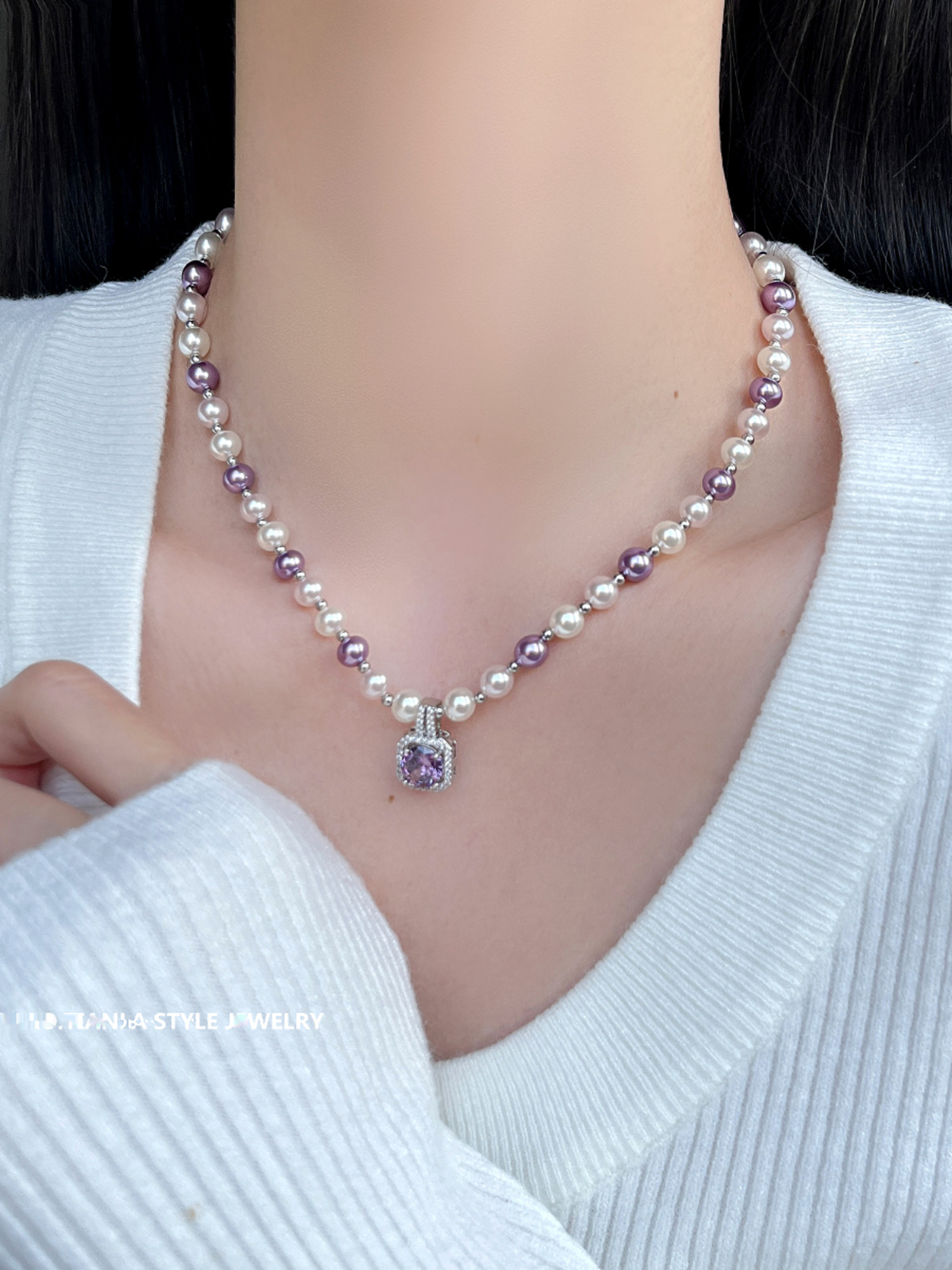 Elegant French Purple Square Sugar Pearl Necklace - Luxurious High-End Clavicle Chain for Versatile Style Elegant French Purple Square Sugar Pearl Necklace - Luxurious High-End Clavicle Chain for Versatile Style