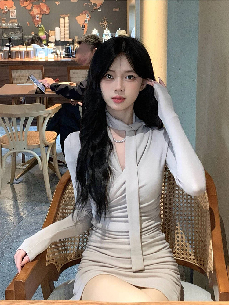 Elegant French-Style Long Sleeve Fitted Knitted Dress for Women, Waist-Cinching Bodycon Mini Skirt, Spring Fashion Elegant French-Style Long Sleeve Fitted Knitted Dress for Women, Waist-Cinching Bodycon Mini Skirt, Spring Fashion