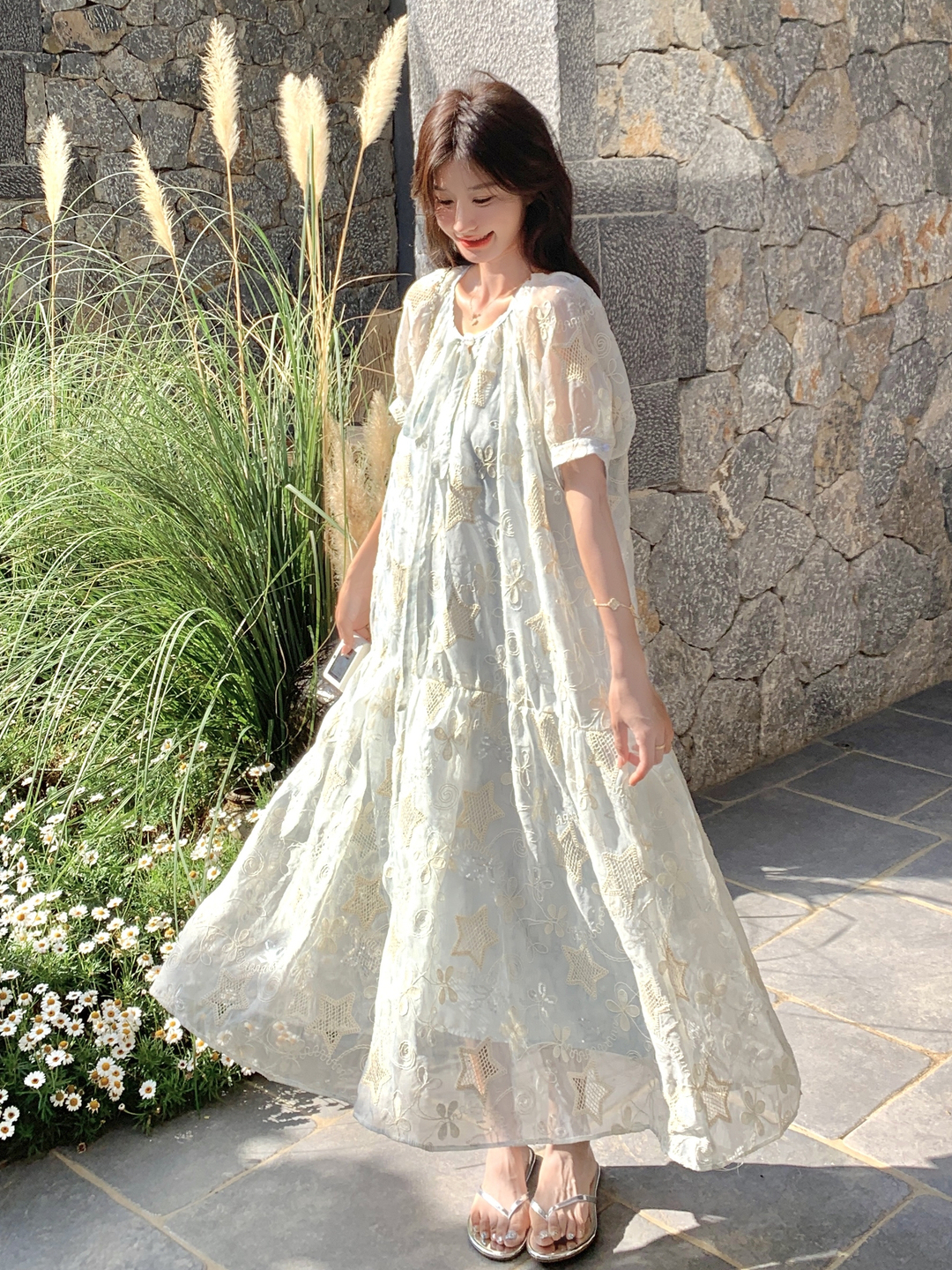 Elegant French-Style Patchwork Embroidered Dress - Short Sleeve, Waist-Cinching, Slim Fit - Summer 2025 Fashion