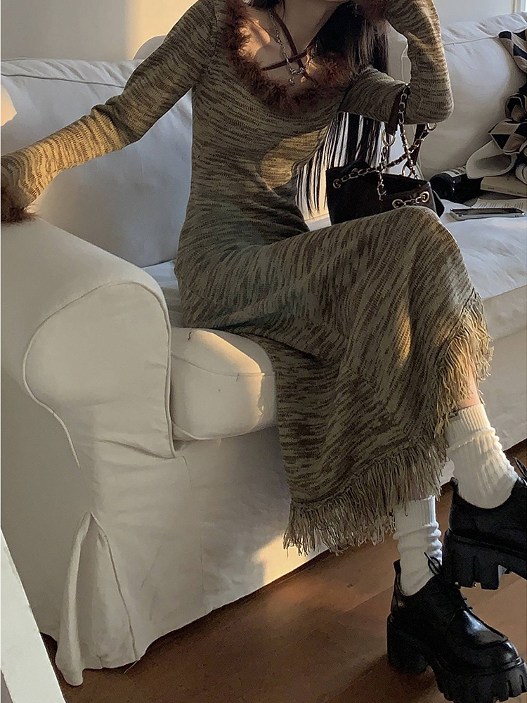 Elegant Fringed Striped Long Sleeve Dress for Women - Waist-Cinching Knitted Sweater Dress for Autumn and Winter Fashion Elegant Fringed Striped Long Sleeve Dress for Women - Waist-Cinching Knitted Sweater Dress for Autumn and Winter Fashion