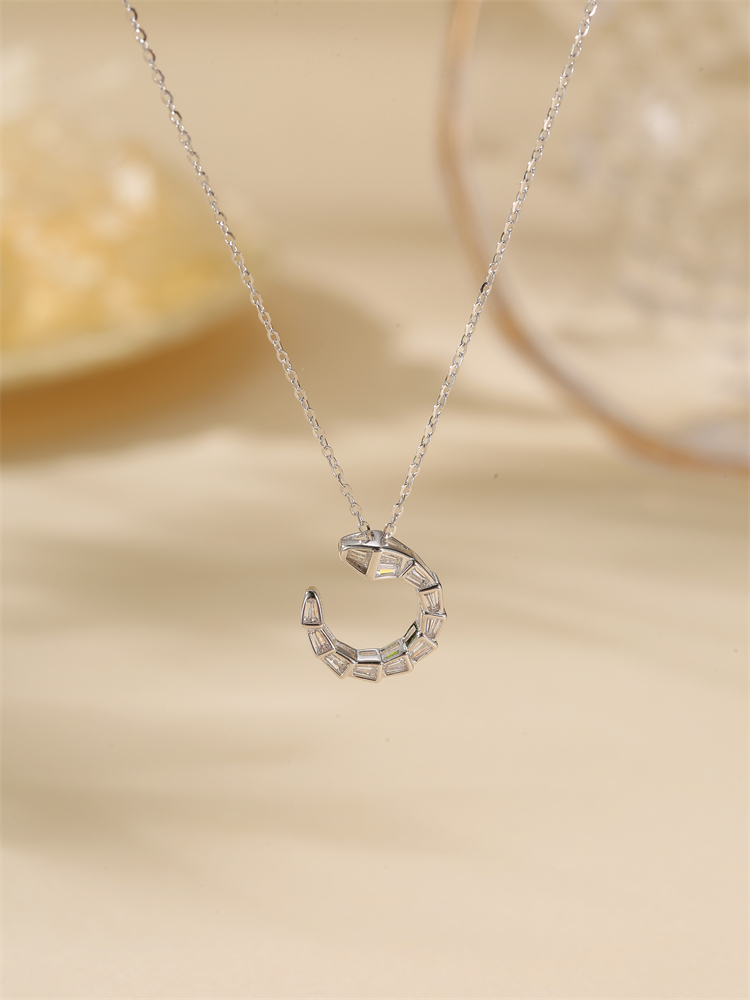 Elegant Full Diamond Snake-Shaped Pure Silver Necklace for Women - Blue and White Porcelain Clavicle Chain, Light Luxury Design Elegant Full Diamond Snake-Shaped Pure Silver Necklace for Women - Blue and White Porcelain Clavicle Chain, Light Luxury Design