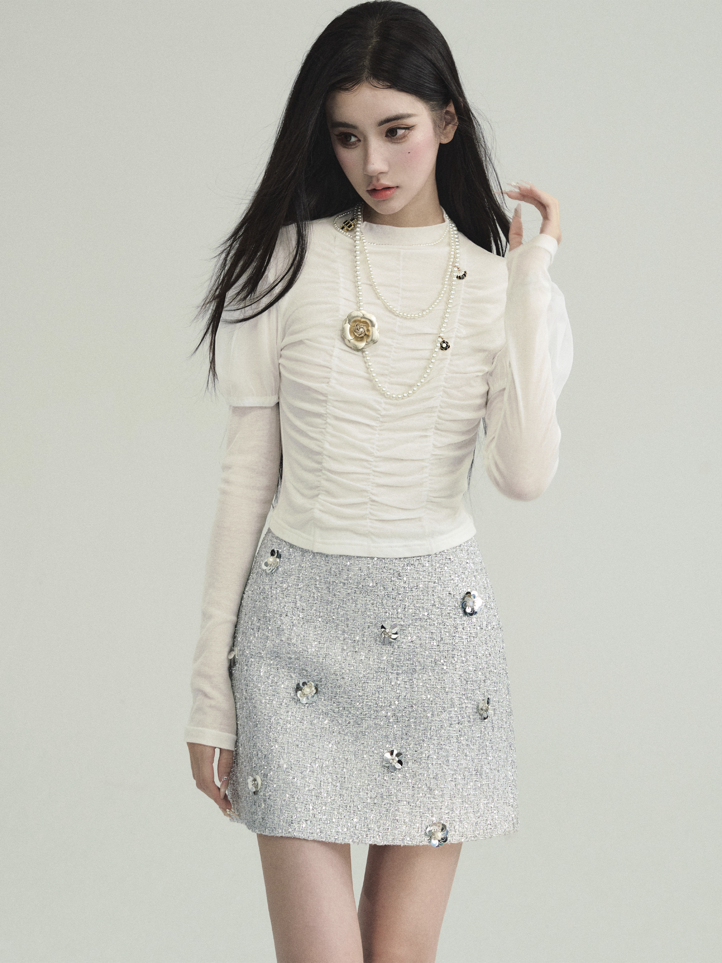 Elegant Glass Starlight Beaded Flower Sequin Mini Skirt in Chanel Style - Exquisite Fashion for Y2K and Korean Style Lovers