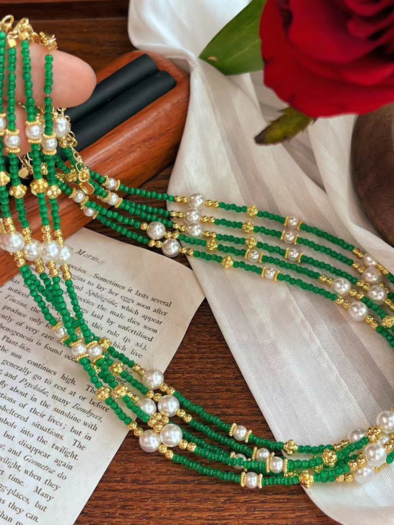 Elegant Green Cat's Eye Stone Pearl Necklace for Women - Versatile Light Luxury Clavicle Chain with Exquisite Millet Beads Elegant Green Cat's Eye Stone Pearl Necklace for Women - Versatile Light Luxury Clavicle Chain with Exquisite Millet Beads