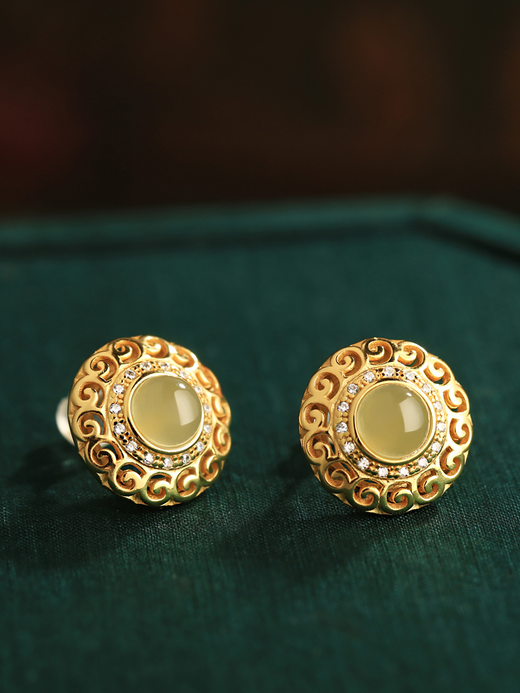 Elegant Hetian Jade and Silver Flower Wire Earrings with 18K Gold Peace Buckle - High-End Light Luxury Jewelry for Women Elegant Hetian Jade and Silver Flower Wire Earrings with 18K Gold Peace Buckle - High-End Light Luxury Jewelry for Women