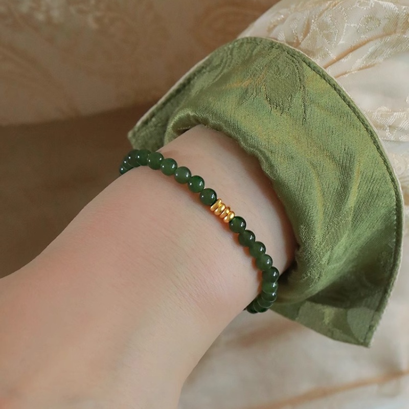 Elegant High-End Beaded Bracelet for Women - Parisian Style, Chic Accessories for Fashion-Forward Looks