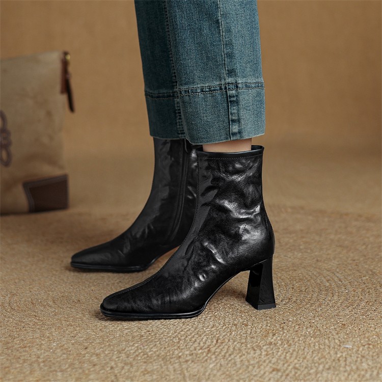Elegant High-Heeled Chunky Heel Square-Toe Sheepskin Short Boots for Women - Genuine Leather Martin Boots for Autumn/Winter Elegant High-Heeled Chunky Heel Square-Toe Sheepskin Short Boots for Women - Genuine Leather Martin Boots for Autumn/Winter