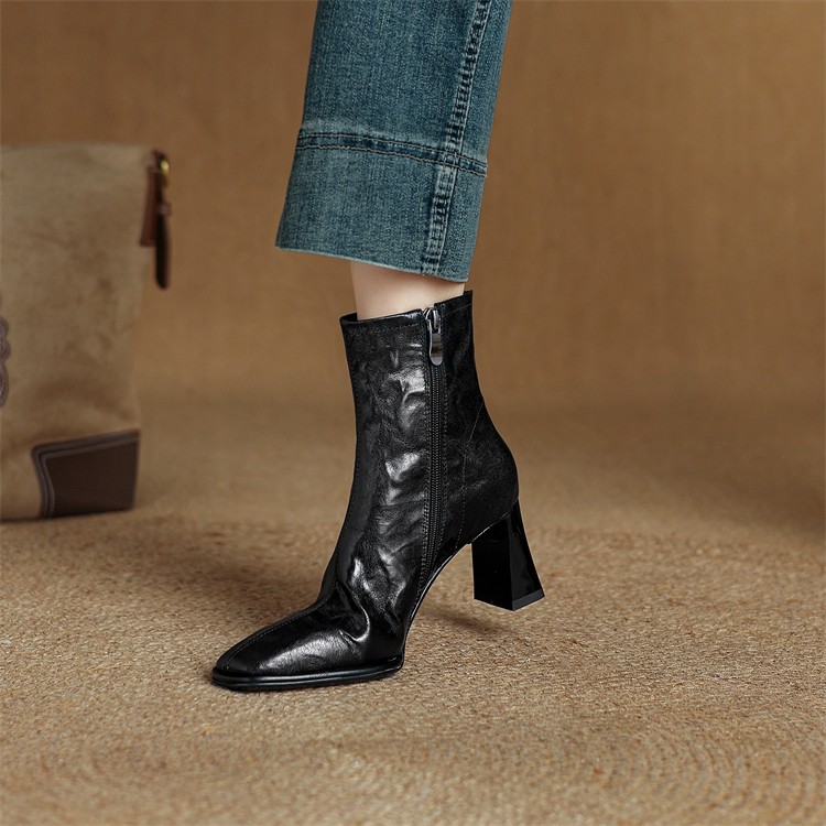 Elegant High-Heeled Chunky Heel Square-Toe Sheepskin Short Boots for Women - Genuine Leather Martin Boots for Autumn/Winter Elegant High-Heeled Chunky Heel Square-Toe Sheepskin Short Boots for Women - Genuine Leather Martin Boots for Autumn/Winter
