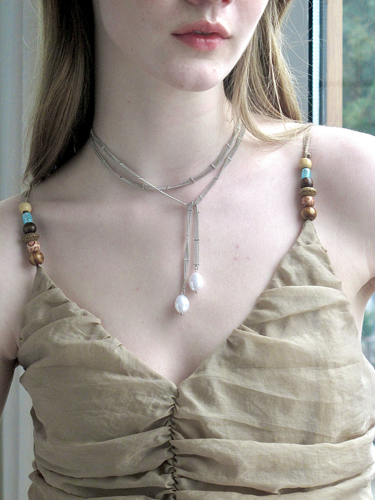 Elegant Minimalist Pearl Wrapped Necklace - Versatile Clavicle Chain for Women, High-End Layered Design for Socialite Style Elegant Minimalist Pearl Wrapped Necklace - Versatile Clavicle Chain for Women, High-End Layered Design for Socialite Style