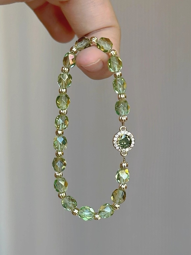 Elegant Olive Green Bracelet with Sophisticated Design - Classy French-Inspired Spring-Summer Accessory Elegant Olive Green Bracelet with Sophisticated Design - Classy French-Inspired Spring-Summer Accessory