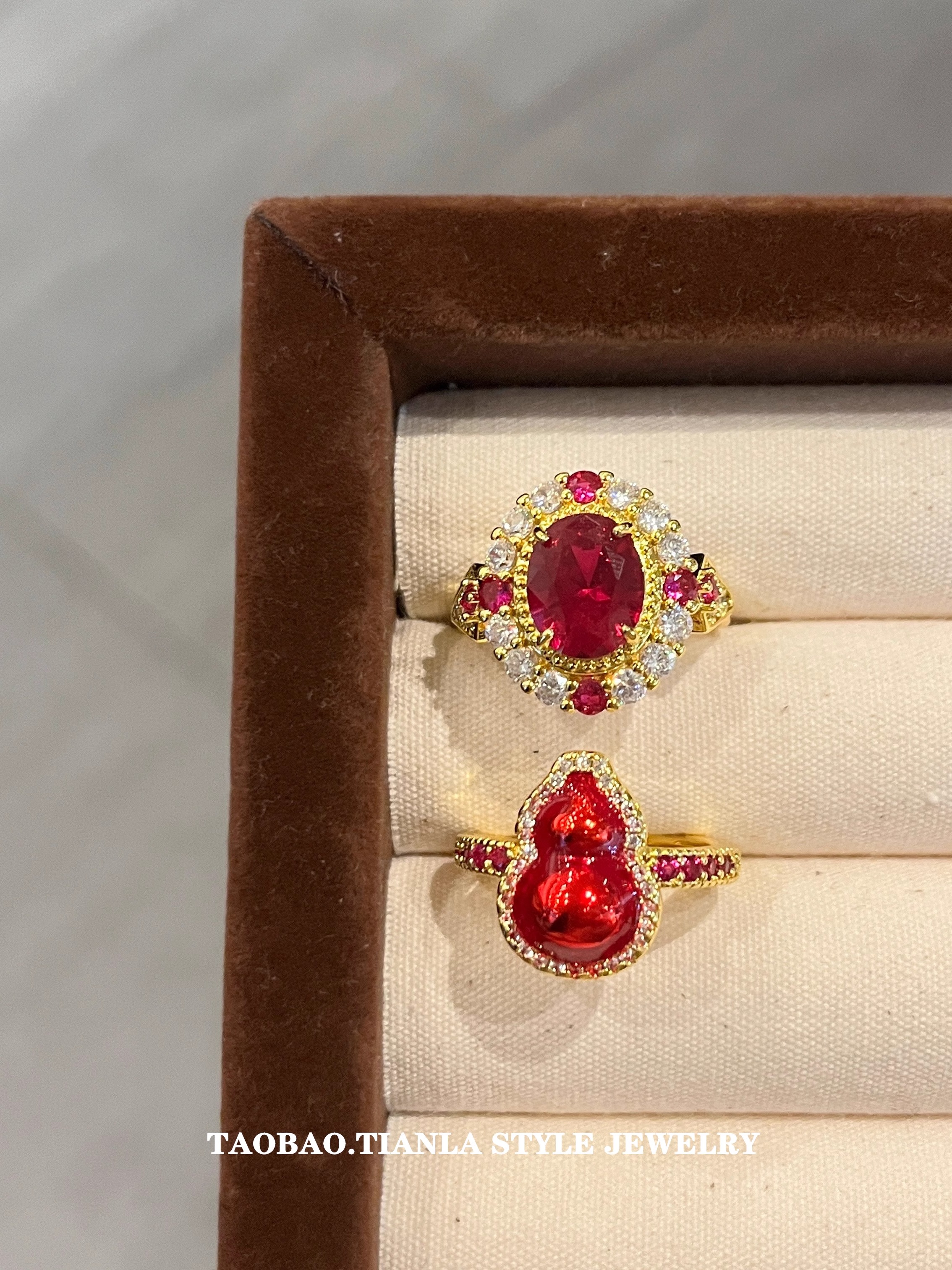 Elegant Open Finger Ring for Women - Super Bright Festive Big Red Gourd Design, Light Luxury, High-End Style Elegant Open Finger Ring for Women - Super Bright Festive Big Red Gourd Design, Light Luxury, High-End Style